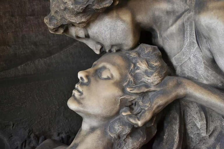 The secret of finality  a silent cemetery tour - What to Expect During the Tour