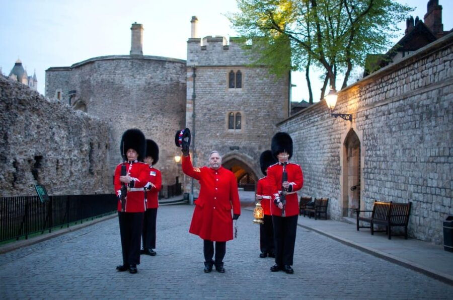 Tower of London: After-Hours Tour with Ceremony of the Keys - What’s Included and What’s Not  