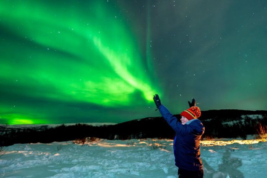 Tromsø: Northern Lights Chase Minibus Tour - The Itinerary in Detail