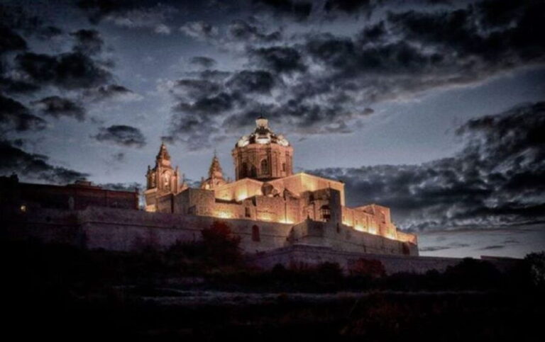 Valletta, Mdina, and Mosta Night Tour - The Guides and the Reviews