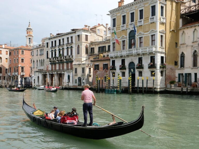 Venice's Private Gondola: Romantic Serenade - The Cost and What You’re Paying For