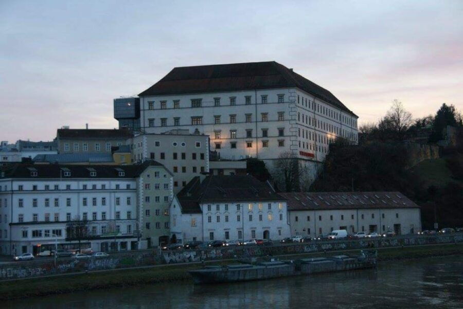 Vienna: Private tour Mauthausen and Linz - The Experience in Detail
