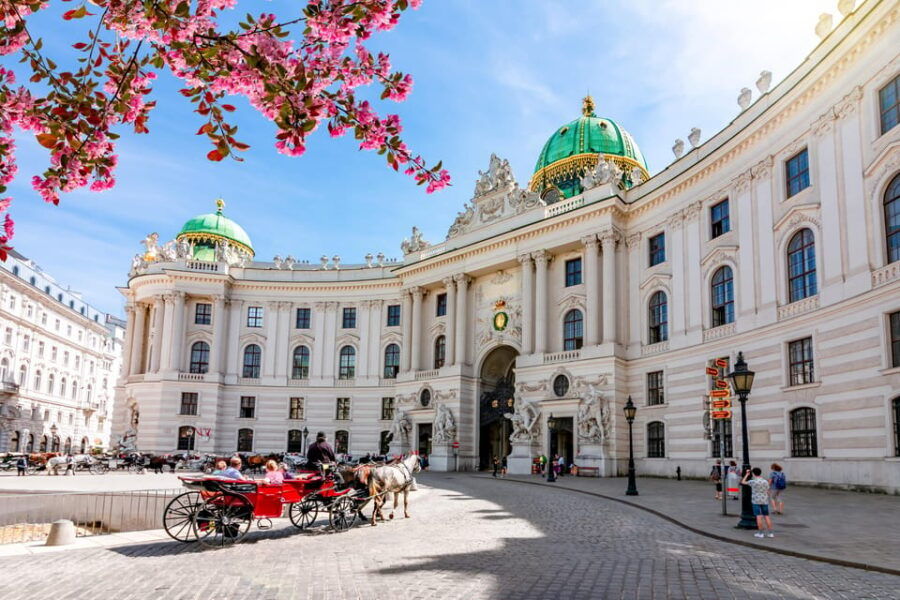Vienna: Skip-the-Line Hofburg and Empress Sisi Museum Tour - The Sisi Museum and Imperial Apartments