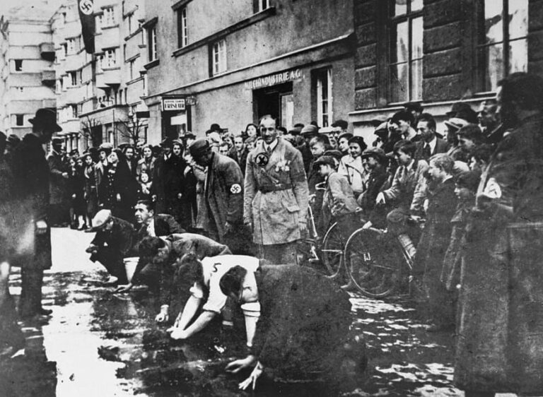 Vienna: Vienna under the Nazis, Private Walking Tour - What Sets This Tour Apart and Its Limitations