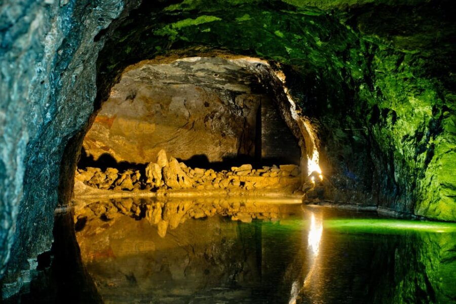 Vienna: Vienna Woods Tour with Underground Lake and Wine - FAQ