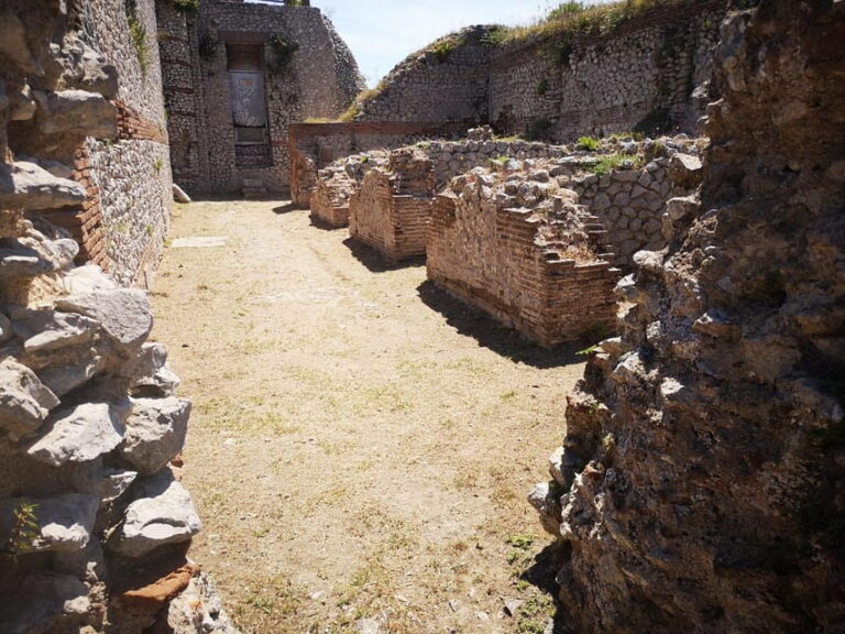 Villa jovis, guided walk to the Roman imperial villa - Practicalities and Tips