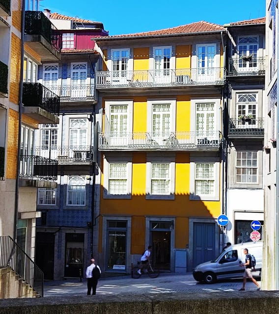 Walking Tour in Porto with Unique Polaroid Photos as a Gift - How the Tour Adds Value
