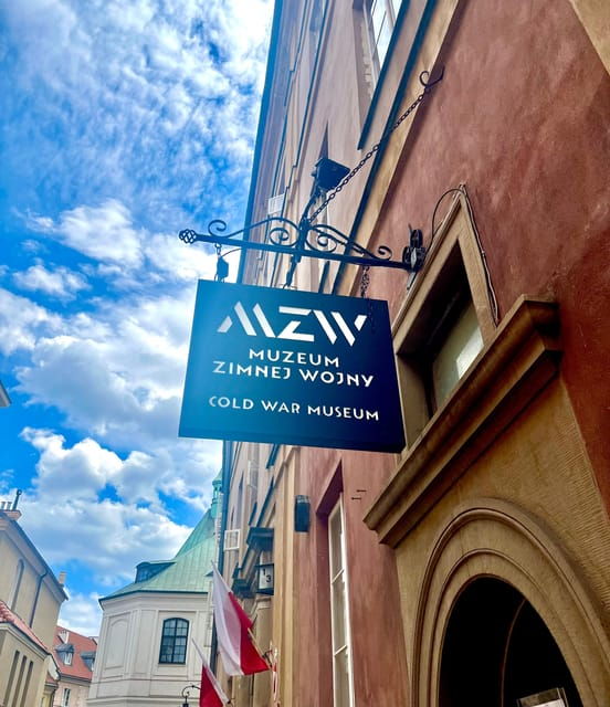 Warsaw: Guided tour of the Cold War Museum - An In-Depth Look at the Cold War Museum Guided Tour