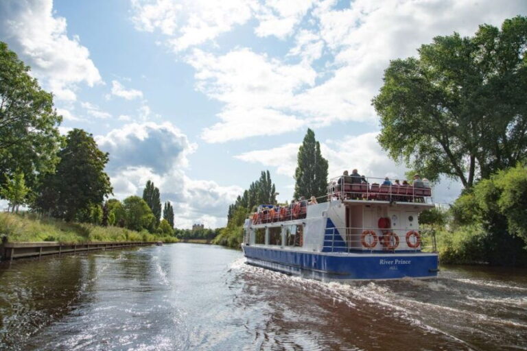 York: Daytime Sightseeing Boat Cruise with Live Commentary - The Itinerary: What to Expect on the Water