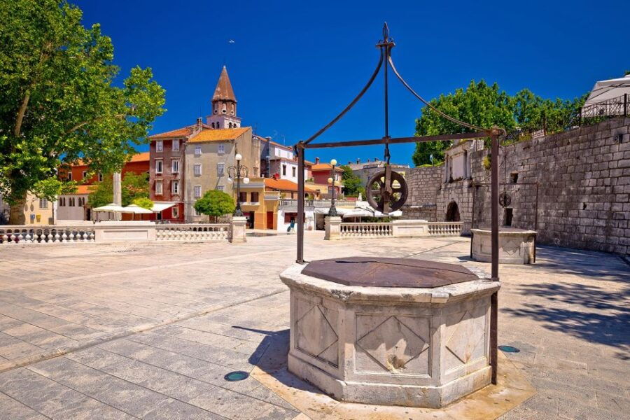 Zadar: Zadar Private History Walking Tour of Old Town - The Experience: Guides, Atmosphere, and Practicalities