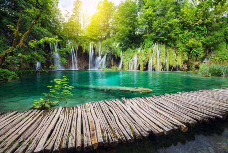Zagreb: Plitvice with Ticket & Rastoke Tour for Max 8 people - The Logistics: How the Tour Works