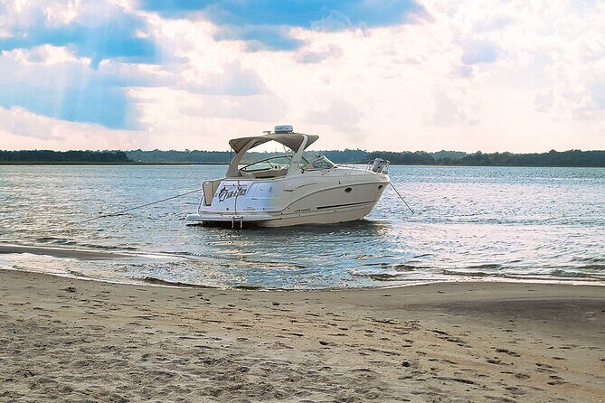 Carolina Beach 3 Hours Boat Charter - A Closer Look at the Boat and Amenities