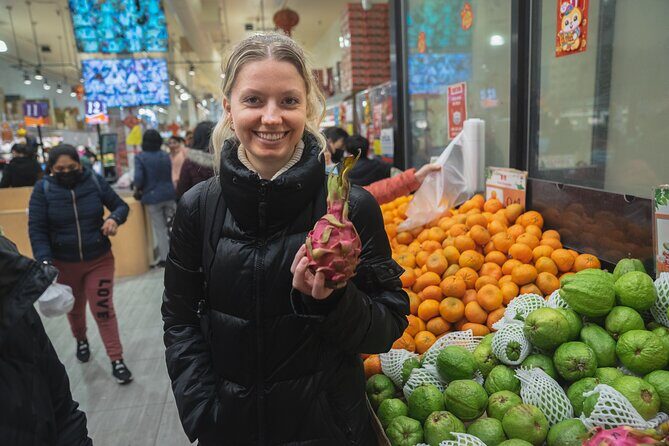 Dumplings and Dim Sum Food Tour in Flushing, Queens - Setting the Scene in Flushing