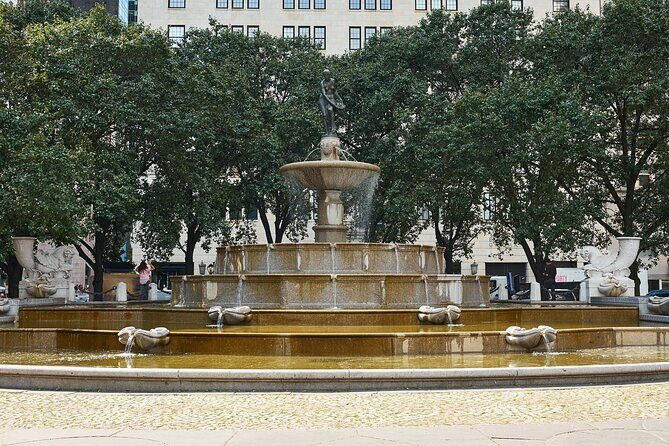 FRIENDS in New York City Private Car Tour with Tickets - Who Will Love This Tour?