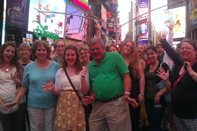 Greenwich Village Piano Bar Crawl - Visiting Iconic Landmarks