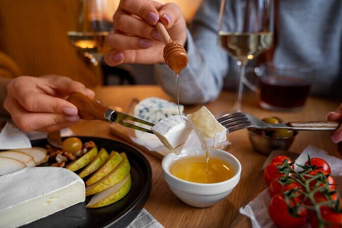 Honey Flight & Bites: The Best Honey Tasting in Hawaii - Who Will Love This Tour?