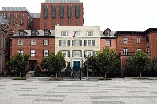 Private White House Neighborhood Walking Tour - Who Should Consider This Tour?