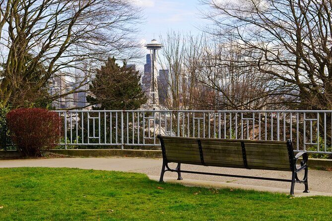 Seattles Romantic Rendezvous: A Journey of Love - Deep Dive into the Itinerary