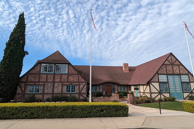 Solvang Scavenger Hunt Walking Tour and Game - Practical Details and Considerations