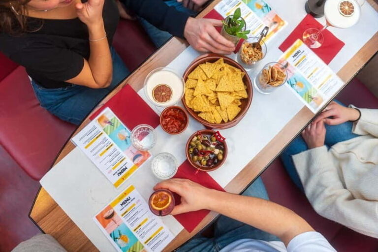 Amsterdam: Evening Cocktail Cruise Along The Canals - The Drinking Experience