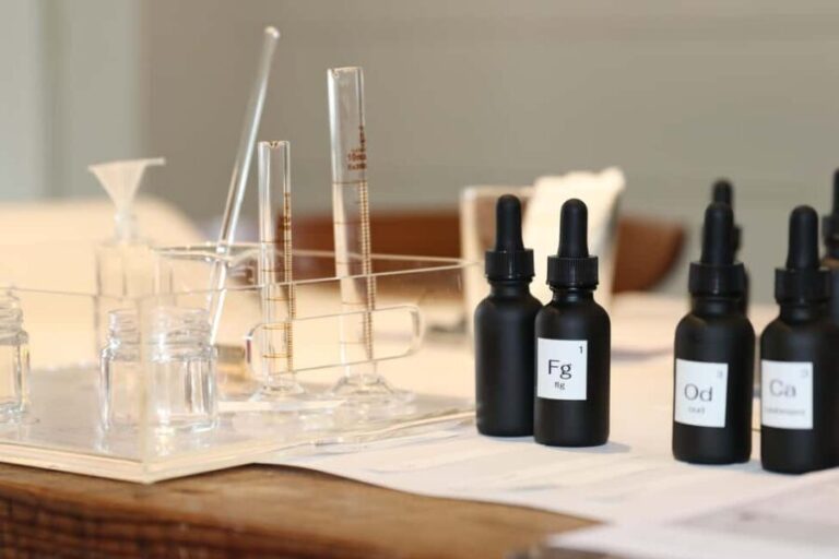 ATLANTA: Perfume Making Class with Scent Expert - The Raw Materials and Crafting Experience