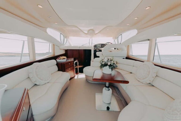 Ayia Napa: Explore Blue Lagoon on board of luxury Azimut 42 - The Experience: From start to finish