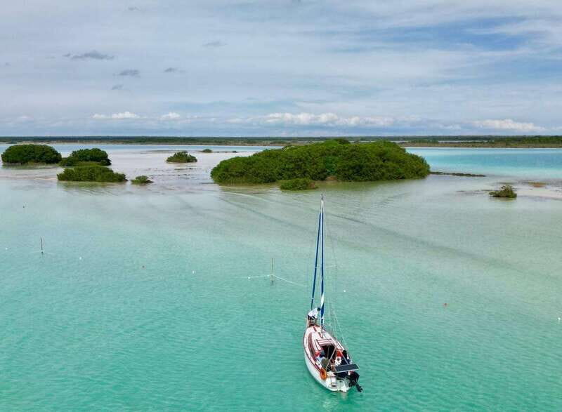 Bacalar: 4hr Private Sailing Tour with Guacamole & Drinks - Authentic Reviews and Insights
