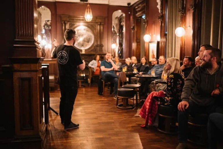 Belfast: An Alternative History of Belfast Through Drinks! - Who Will Love This Experience?