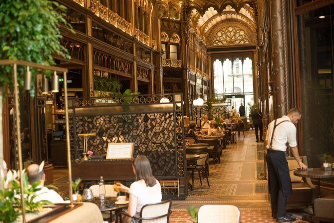 Budapest Essential Walking Tour&Traditional Hungarian Dessert - What Reviewers Say  