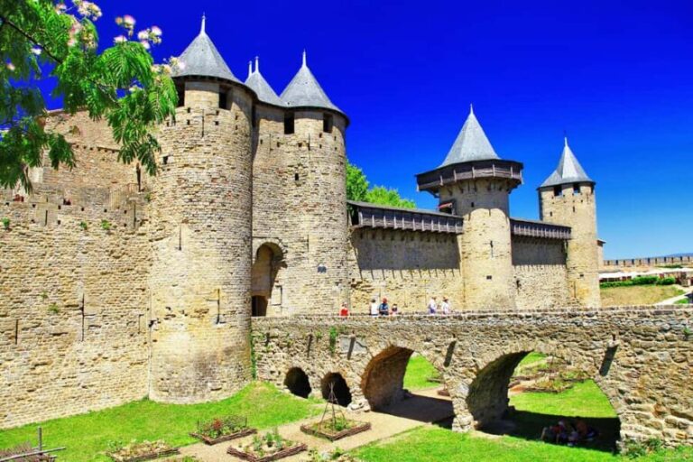 Carcassonne: Express Walk with a Local in 60 minutes - Who Will Love This Experience?