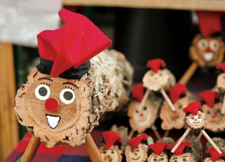 Christmas Magic in Barcelonas Gothic Quarter - Private Tour - What Makes This Tour Stand Out