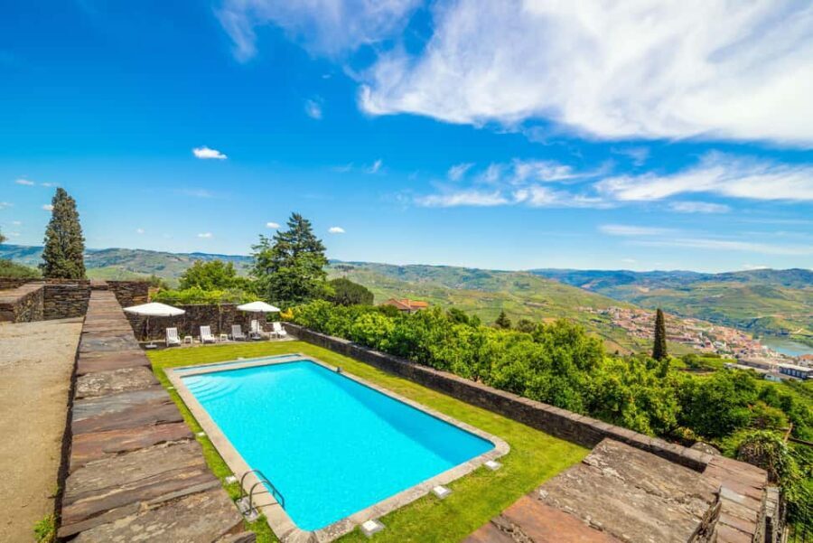 Douro Valley: Walk Through The Vineyards And Woods - Exploring Quinta de Santa Júlia: A Historic Haven