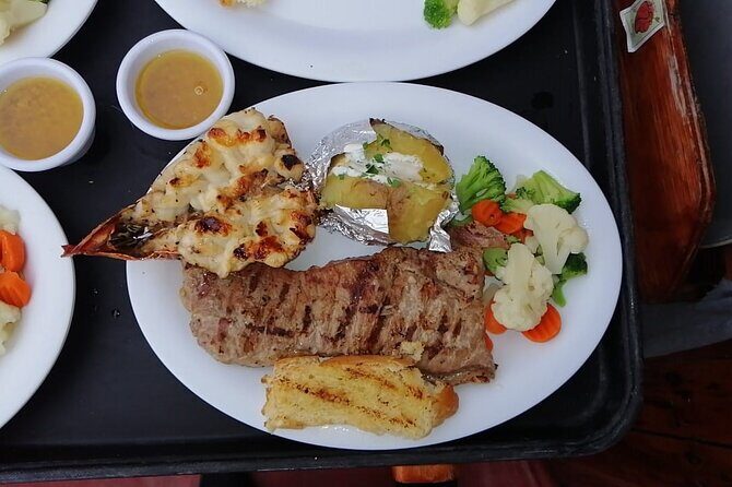 Enjoy The Spanish Galeon with a Romantic Night Dinner in Cancun - Authentic Experiences from Reviewers