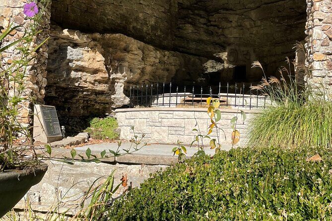 Eureka Rocket: Eureka Springs City Tour by Golf Cart - Who Will Love This Tour?