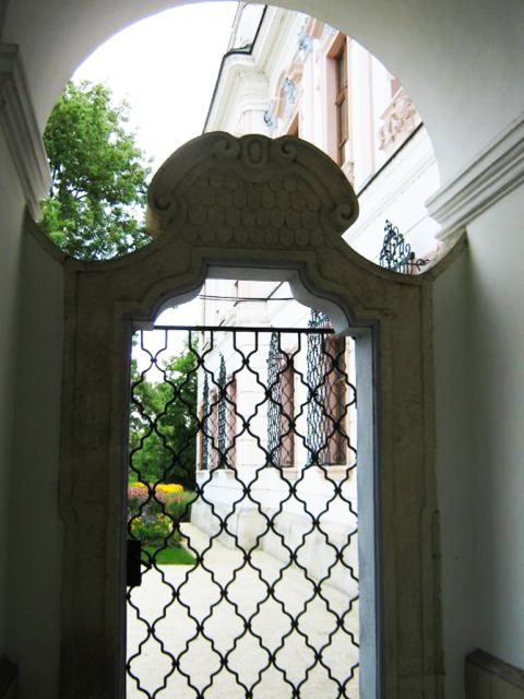 Godollo Royal Palace Full-Day Tour from Budapest - Analyzing the Value