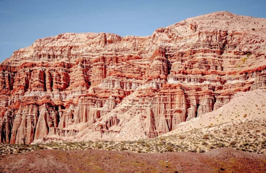Las Vegas: Red Rock Canyon & 7 Magic Mountains Tour - Exploring Red Rock Canyon