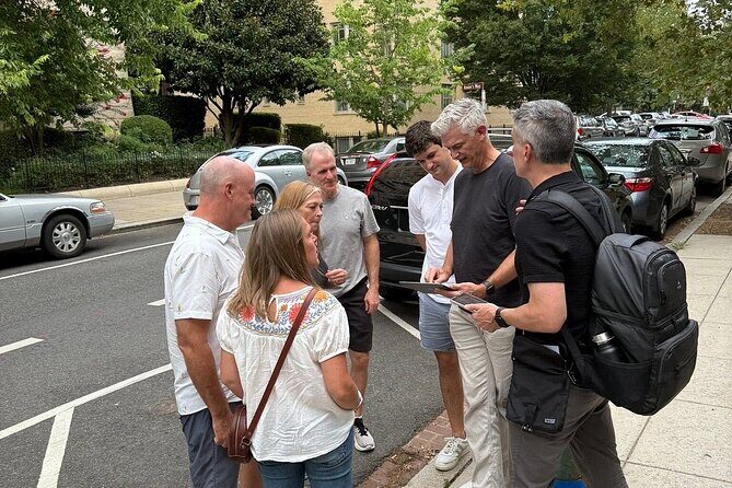 Local Neighborhood Washington DC Food Tour by DrinkEatWalk Tours - What Makes This Tour Stand Out