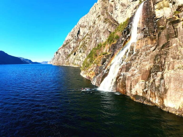 Lysefjord (Stavanger): Boattrip to Preikestolen from Forsand - The Itinerary Breakdown