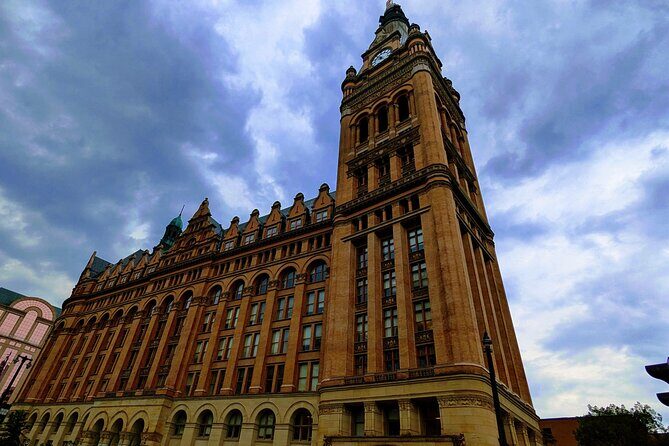 Milwaukee Scavenger Hunt Walking Tour and Game - The Experience and Its Highlights