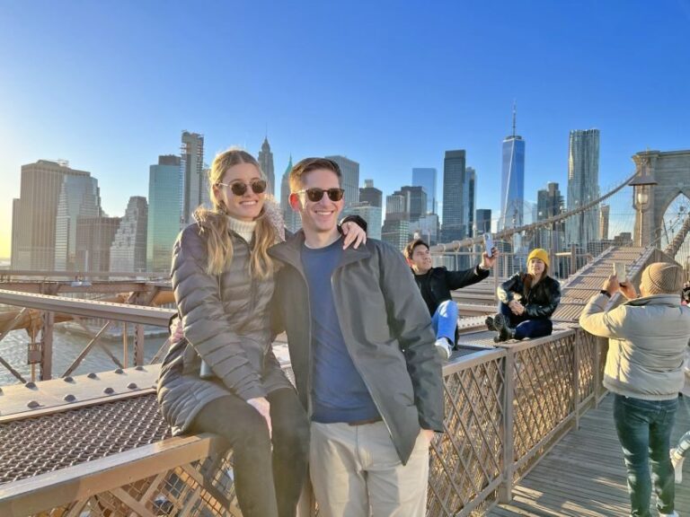 NYC: Brooklyn Bridge and Dumbo Guided Walking Tour - Exploring the Brooklyn Bridge