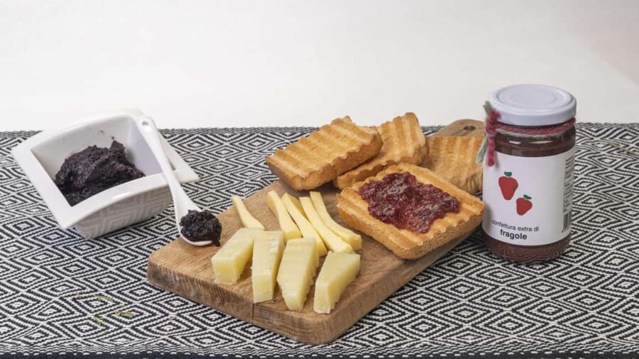 Ozieri: jam tasting in Tula - Discovering Sardinian Wild Herbs