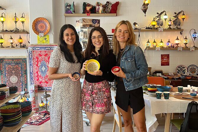 Painting Classes Orange County: Ceramic Plates & Bowls - Who Should Consider This Experience?