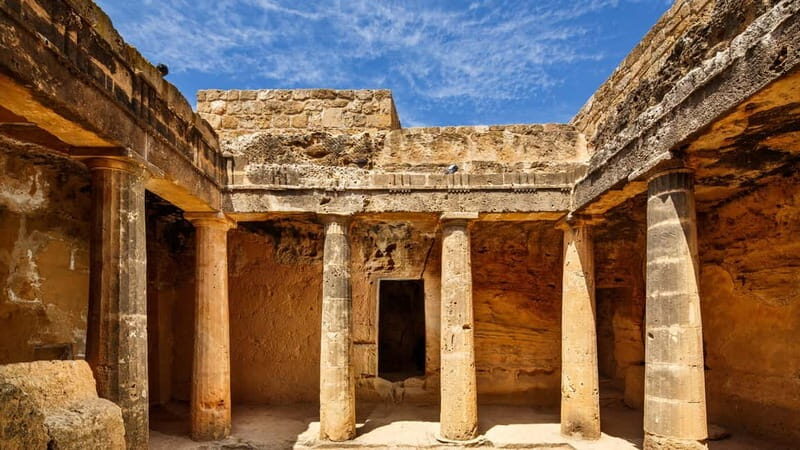 Paphos & Kourion from Ayia Napa/Larnaca/Limassol in German - Exploring Kourion: Roman Elegance by the Sea