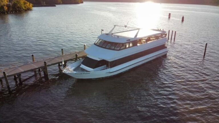 Peekskill: Hudson River Fall Foliage Brunch Cruise - Who Should Consider This Tour?