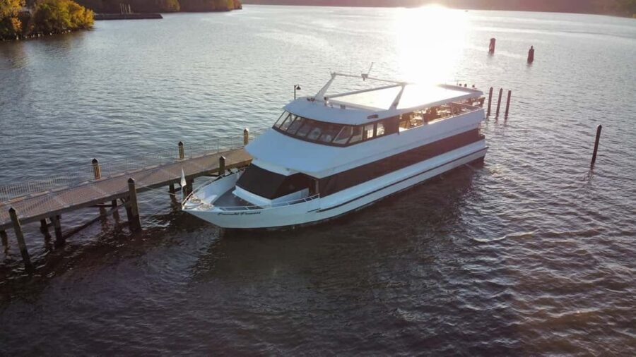 Peekskill: Hudson River Fall Foliage Brunch Cruise - Who Should Consider This Tour?