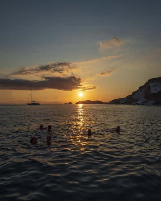 Ponza: Sunset by boat with aperitif and swim at Chiaia di Luna - Why This Tour Works Well for Travelers