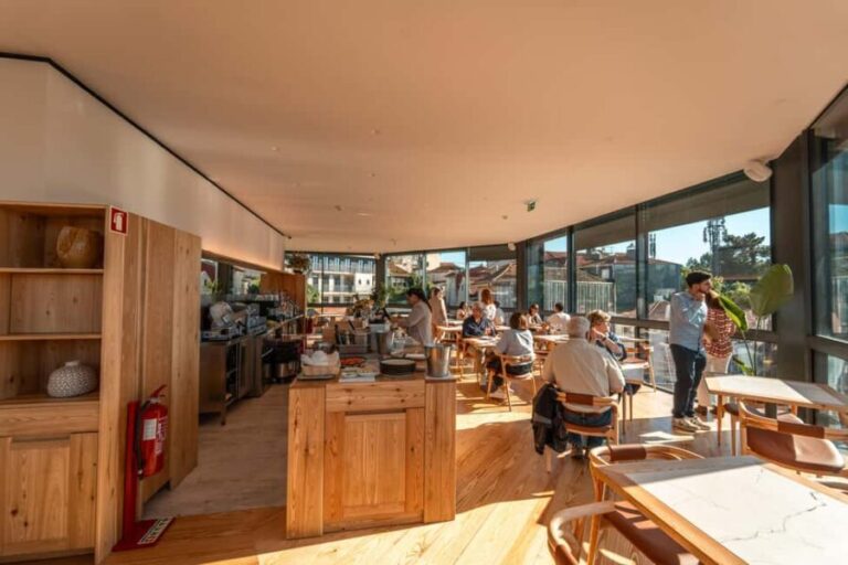 Porto: Douro Wine Tasting in the Tasting Room - Why This Tour Offers Value