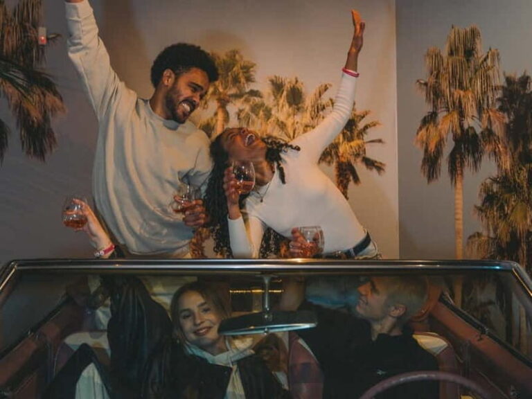 Porto: Pink Palace: The Eccentric World of Rosé Wine - What to Expect from the Pink Palace Experience