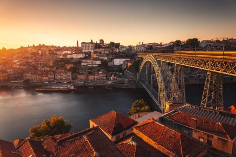 Porto: Private Exclusive History Tour with a Local - Why a Private Guided Experience Matters