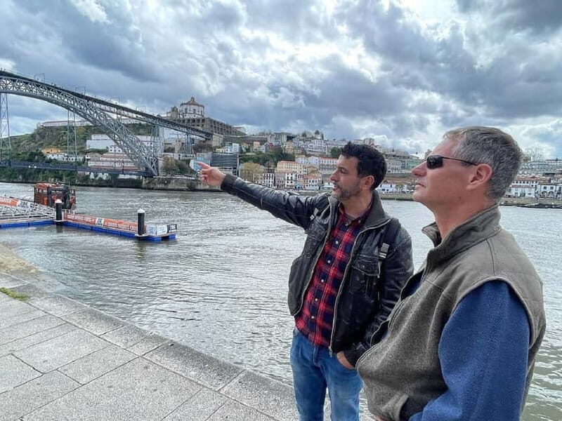 Porto: Private Historic Center Walking Tour with Degustation - The Guide and the Experience